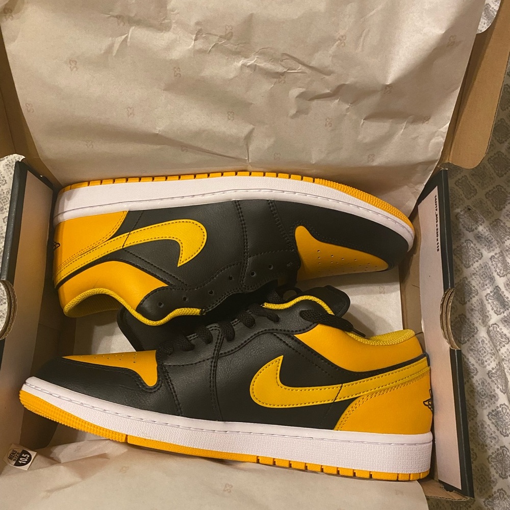 Jordan Low 1